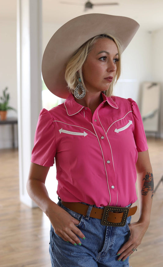 HOT PINK SHORT SLEEVE PEARL SNAP BLOUSE