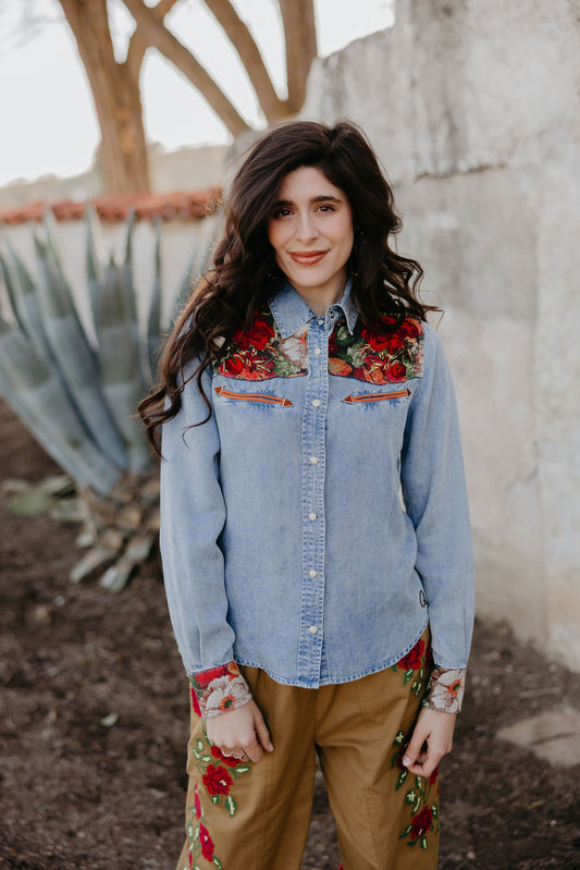 Rosa Vaquera Button Up