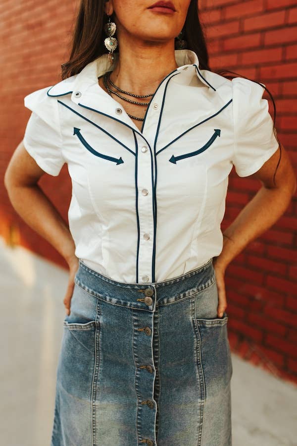 Ivory Jade Arrow Pearl Snap Top