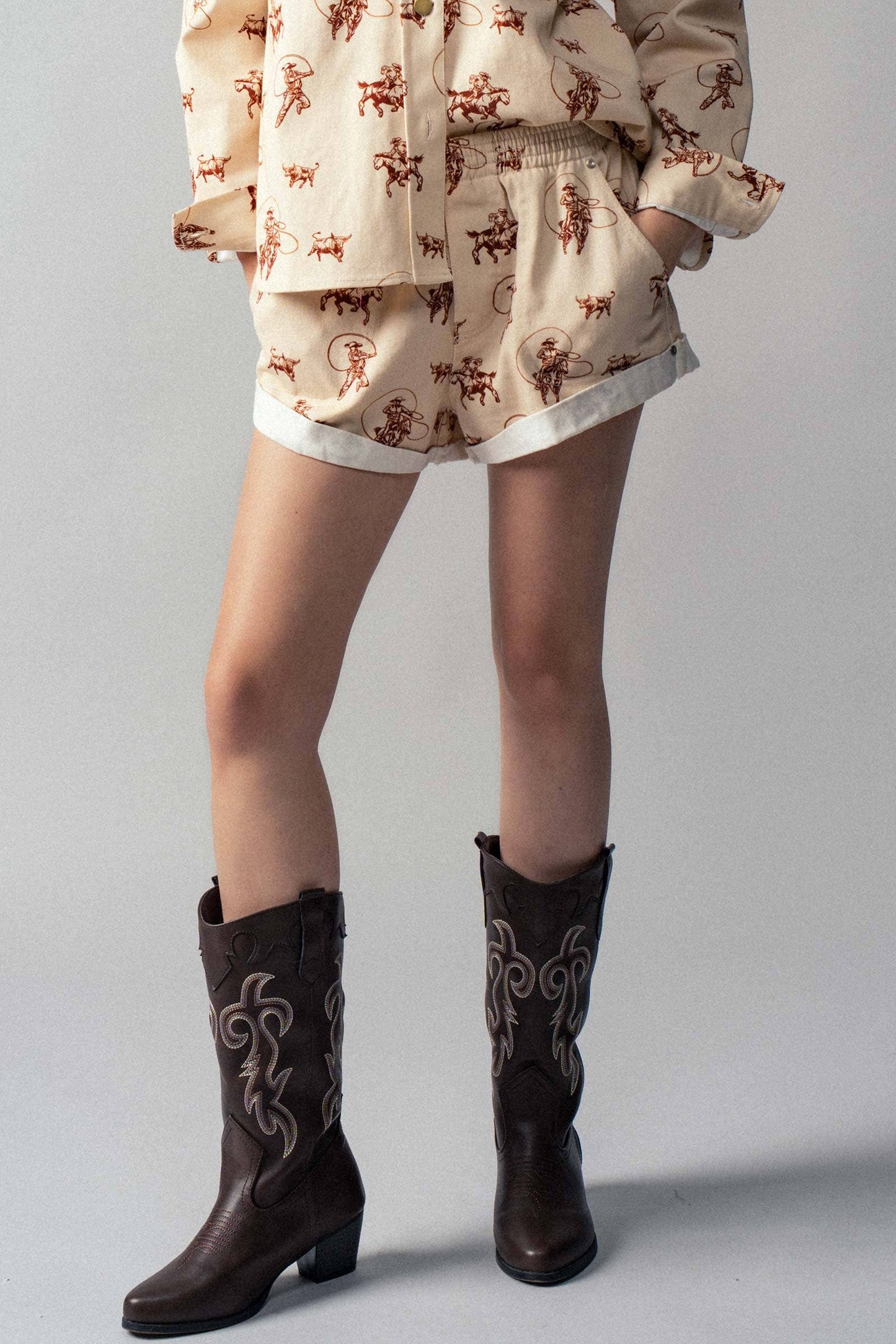 Western Rodeo Ready Roundup Elastic Waistband Shorts