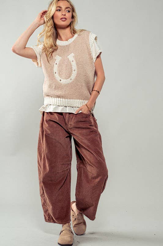Horseshoe knitted Vest