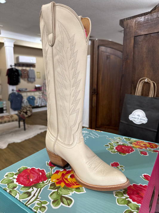 Macie Bean Vanilla Hotshot Women’s Boots