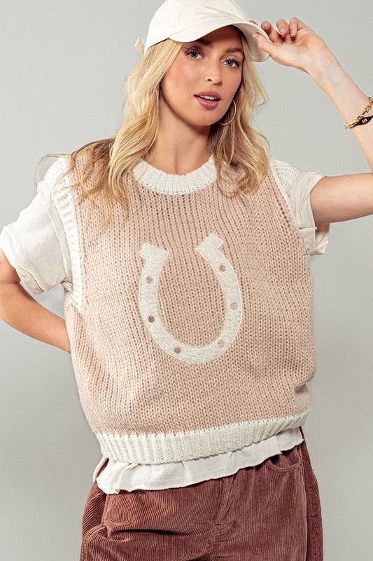 Horseshoe knitted Vest