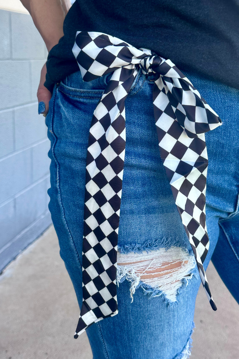 Round The Track Latigo