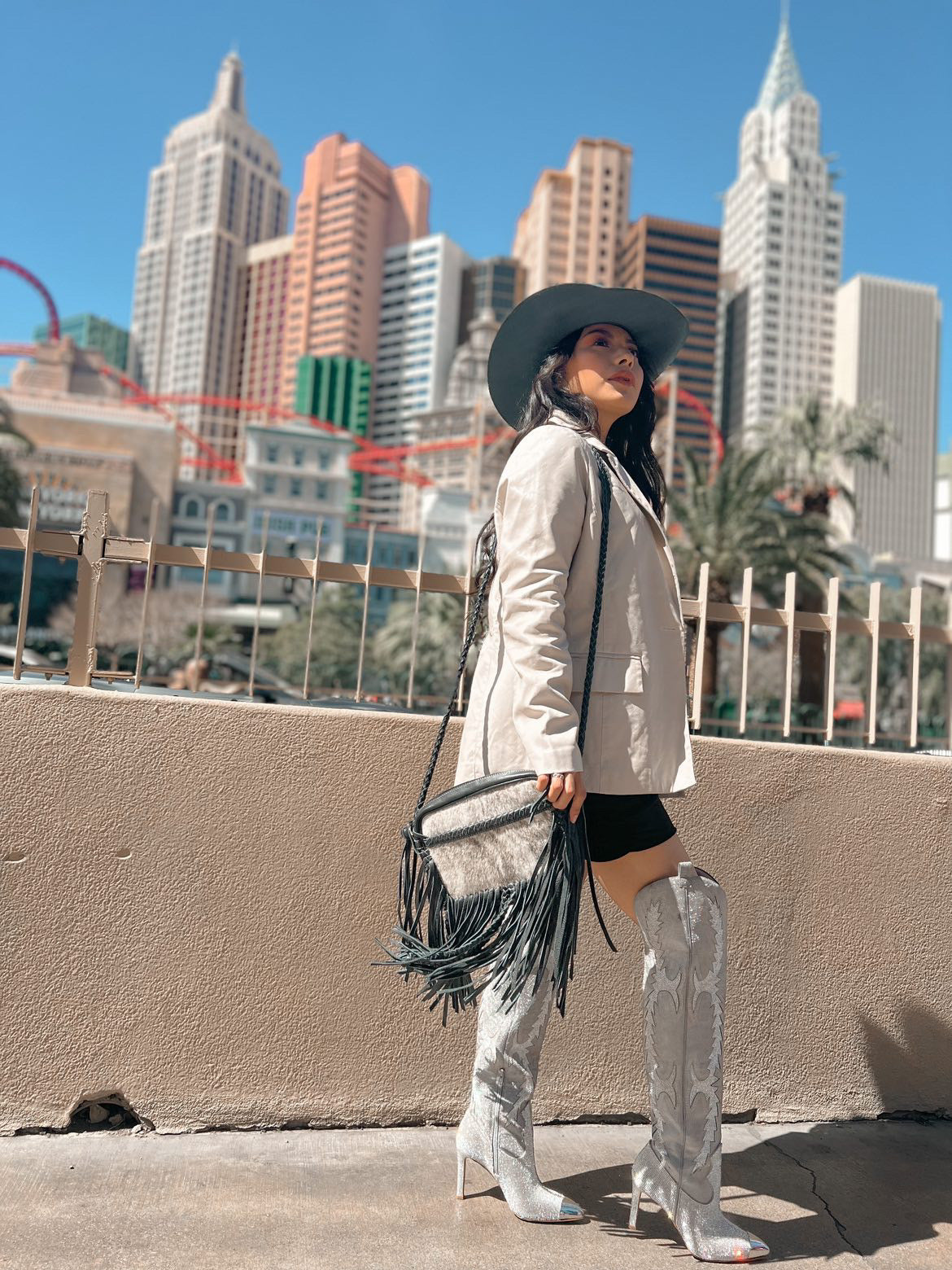 The Jolene (Black Version)